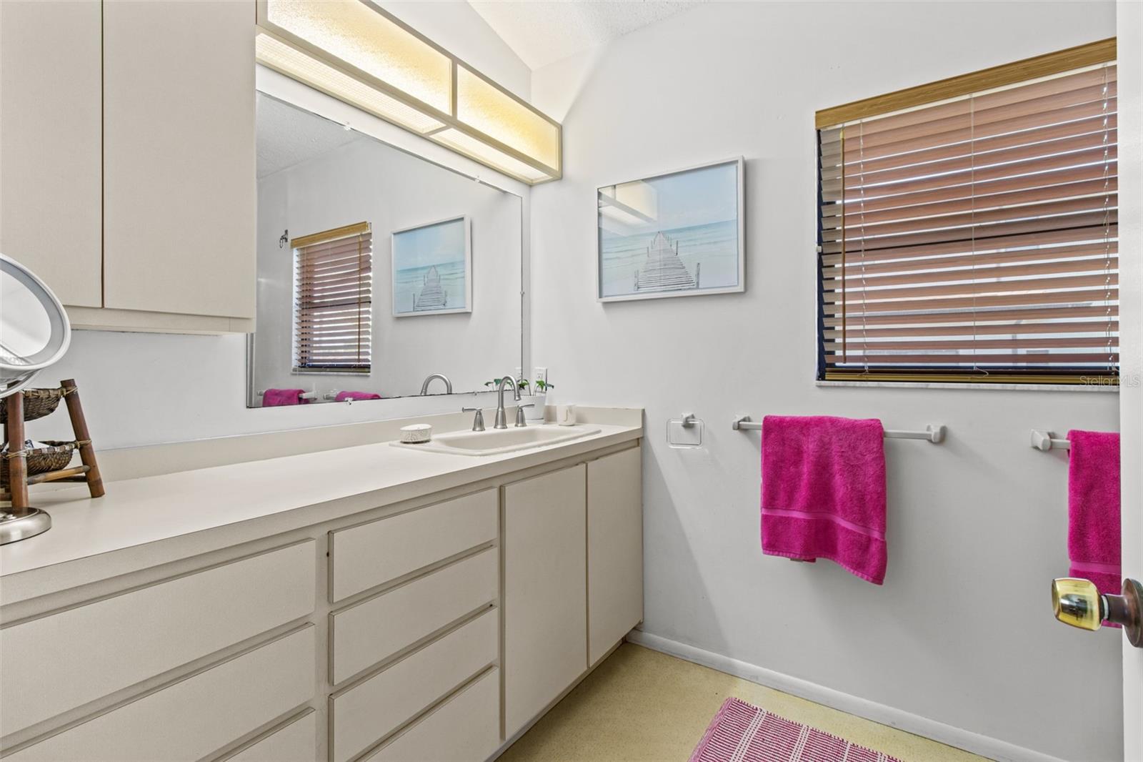 PRIMARY SUITE BATH