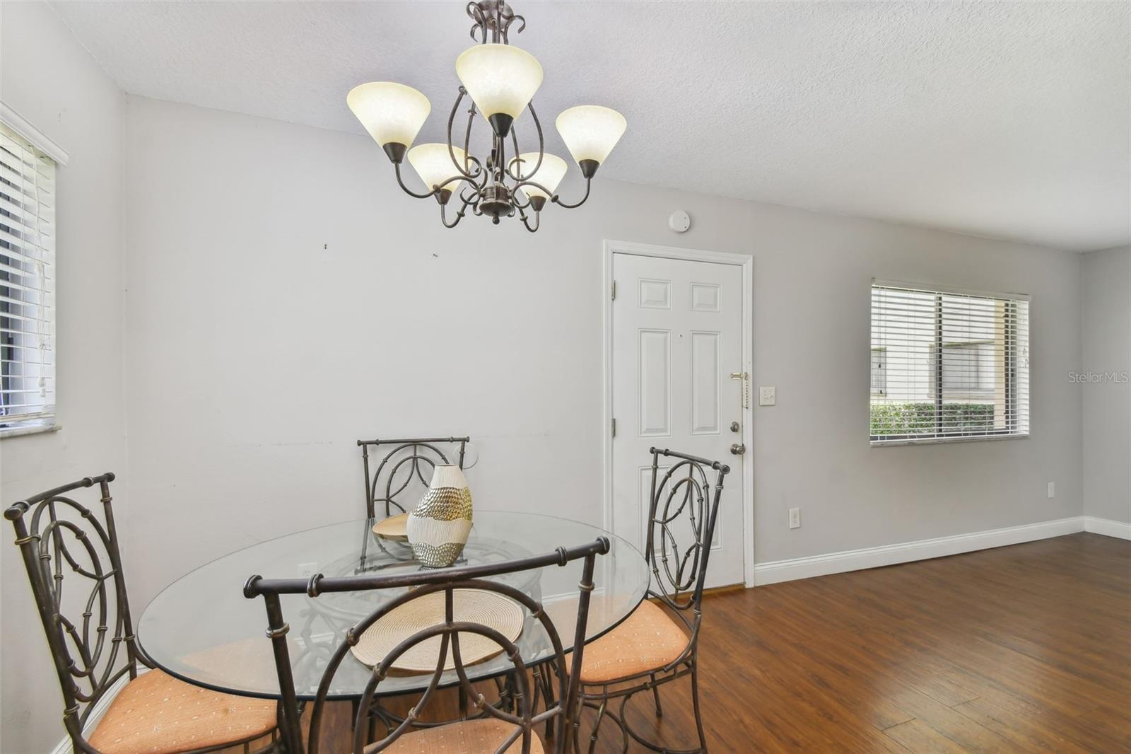 dining area bright and light