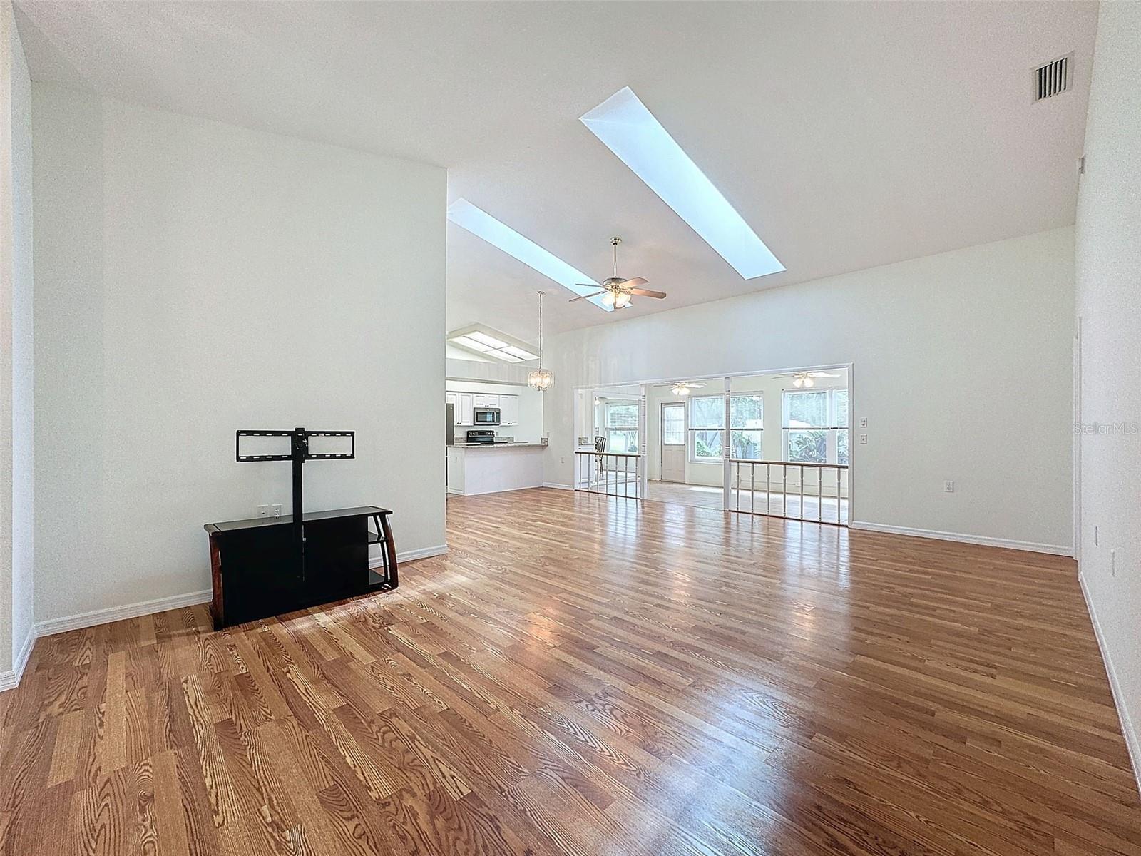 Living Room high ceiling