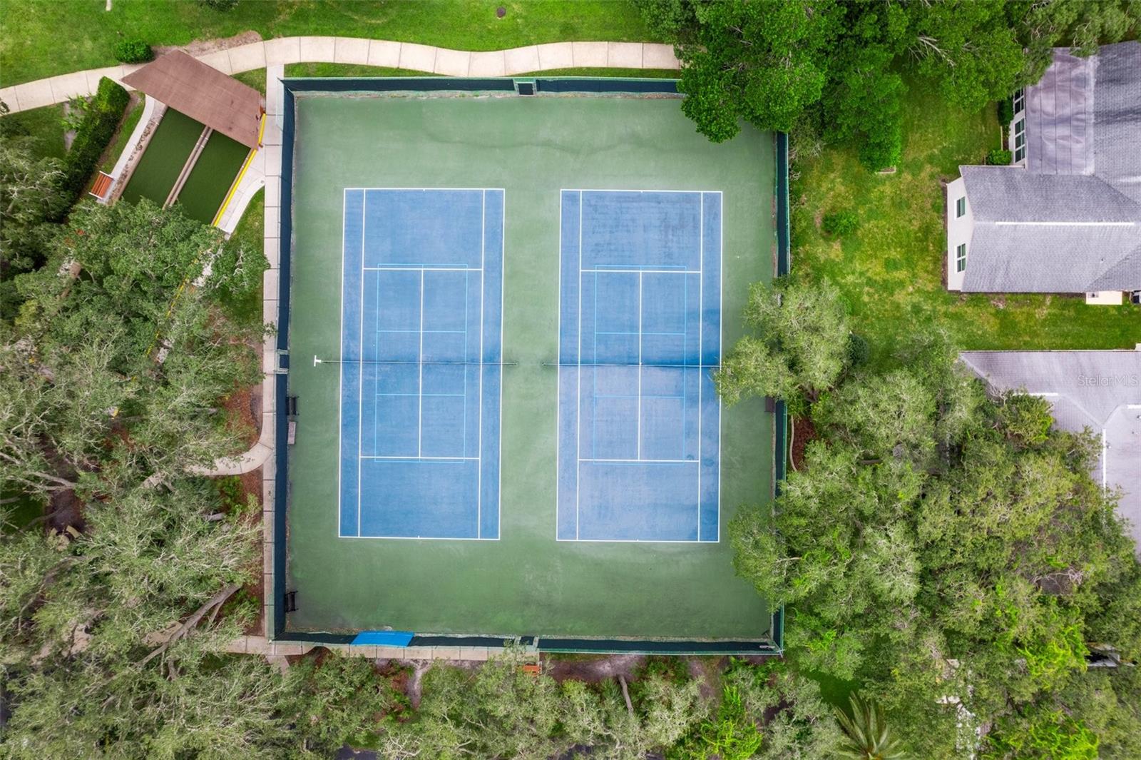 DRONE VIEW TENNIS COURTS