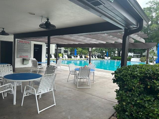 Pool covered resting area