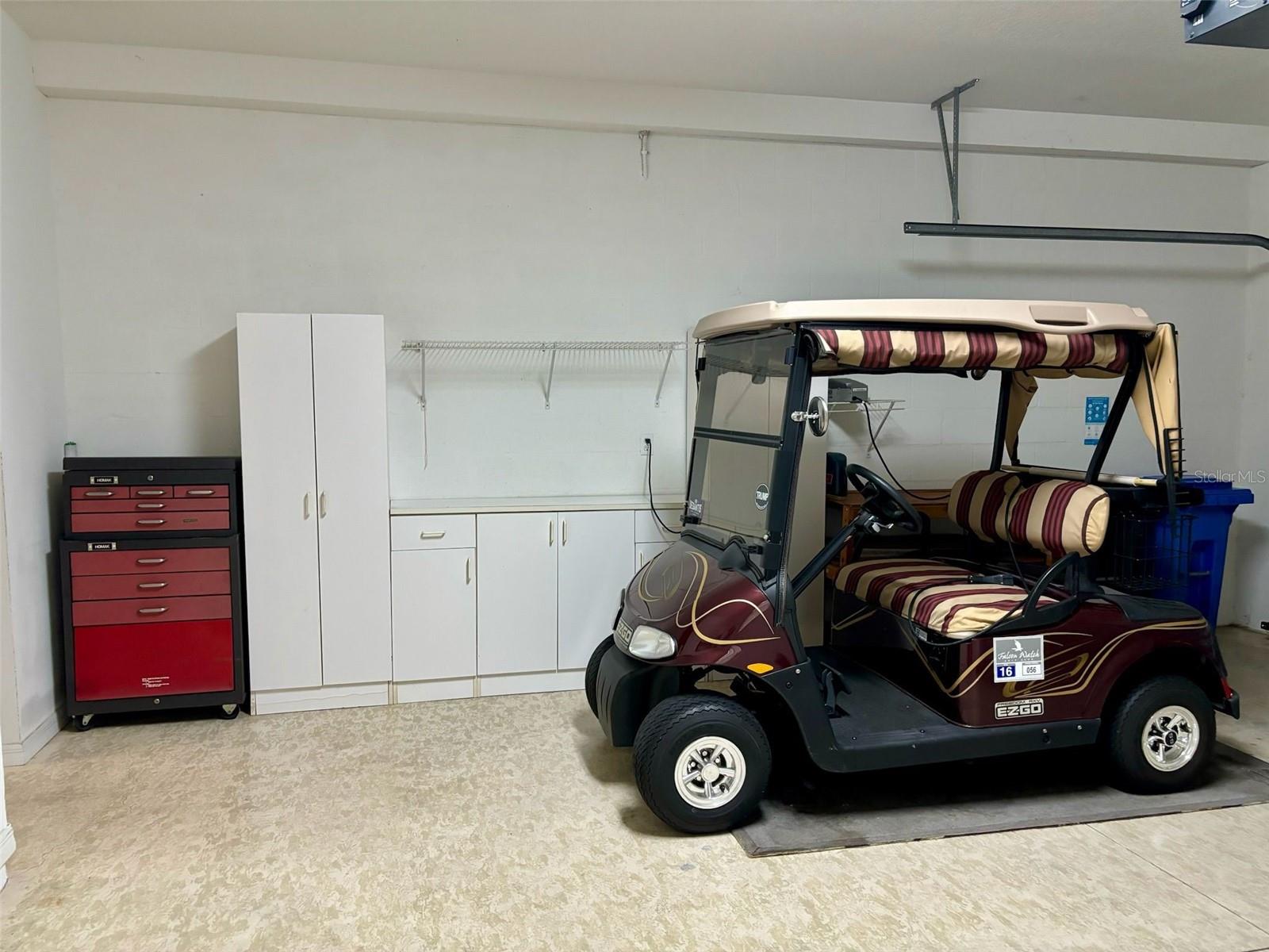 Storage cabinet and tool chest