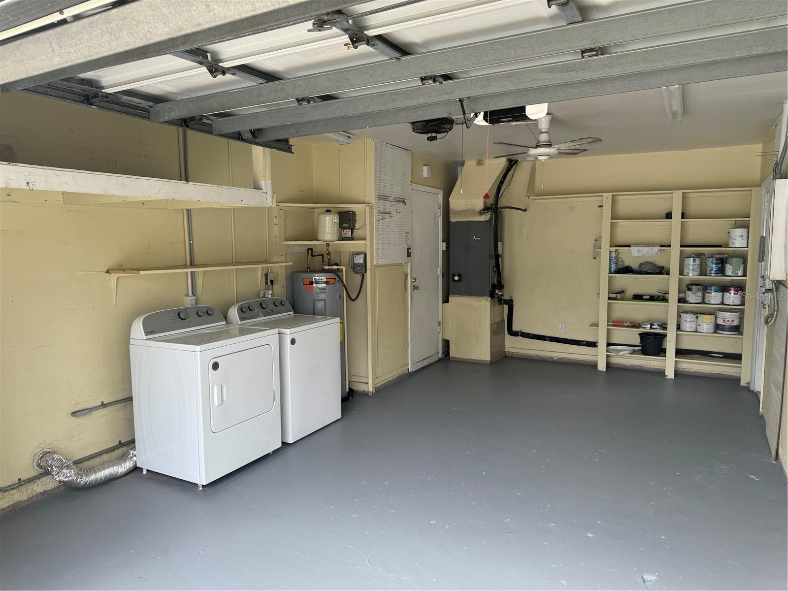 Garage, washer & dryer convey