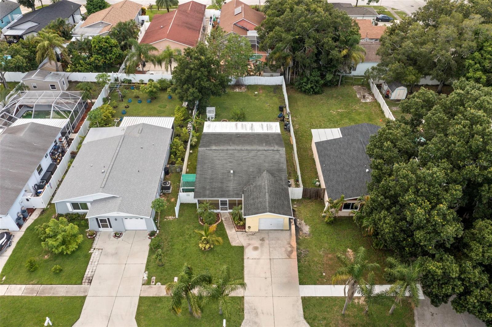 Arial view of front yard