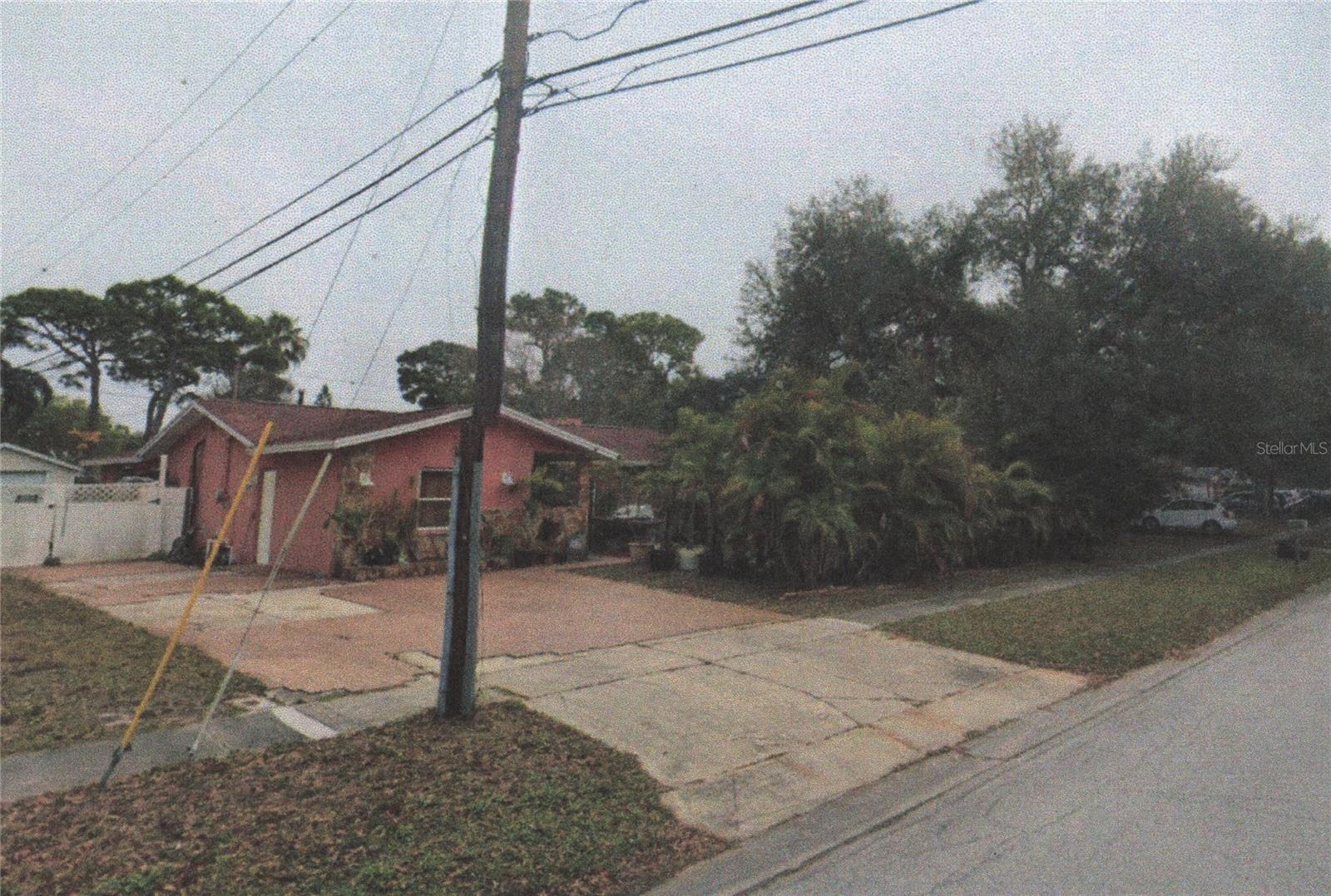 driveway entrance