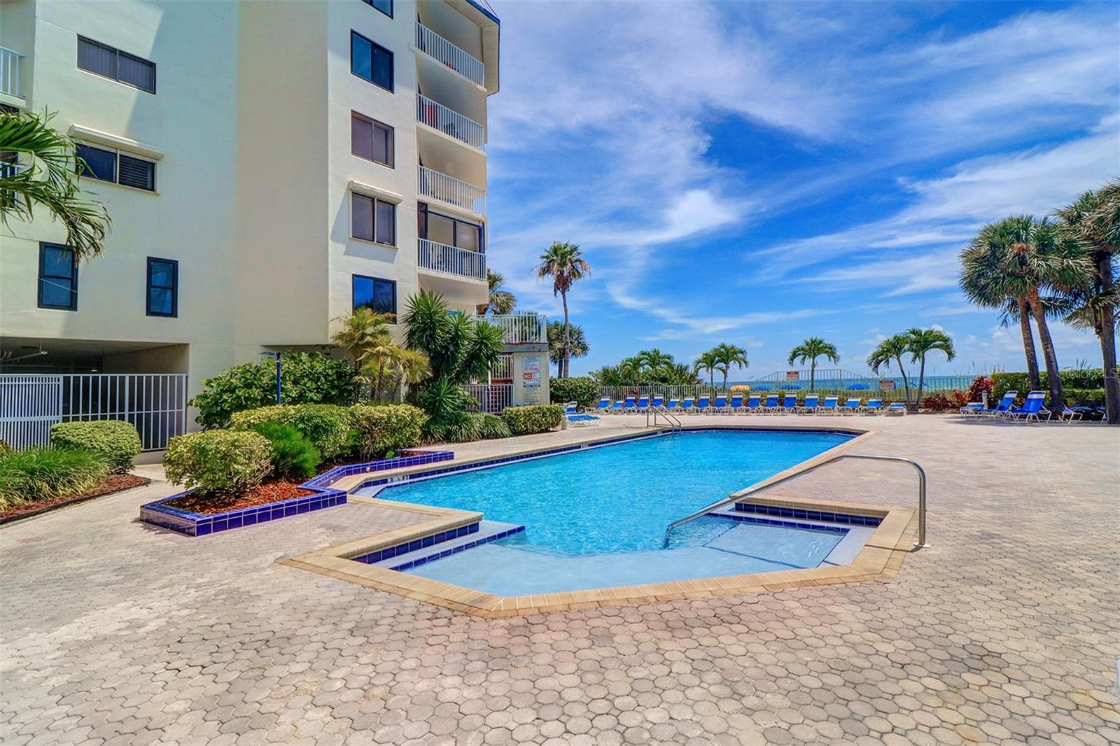 Large heated salt pool overlooking Gulf of Mexico