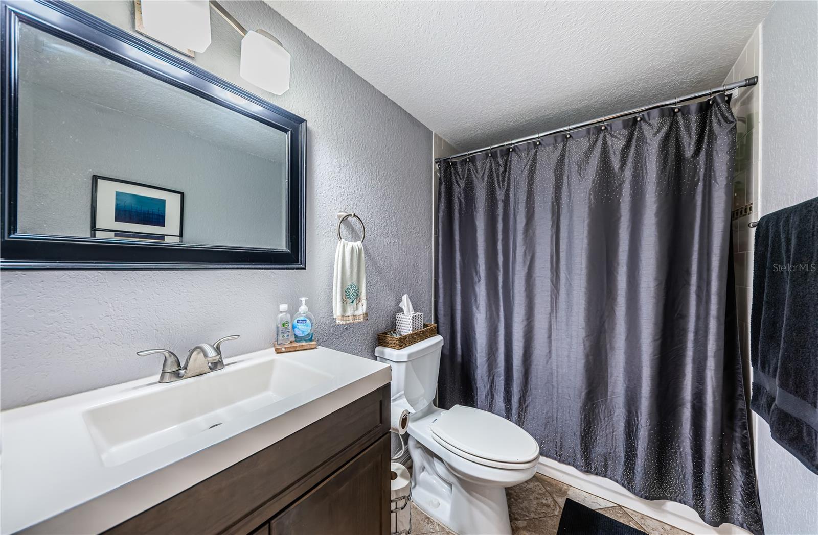 Bathroom tub/shower combination