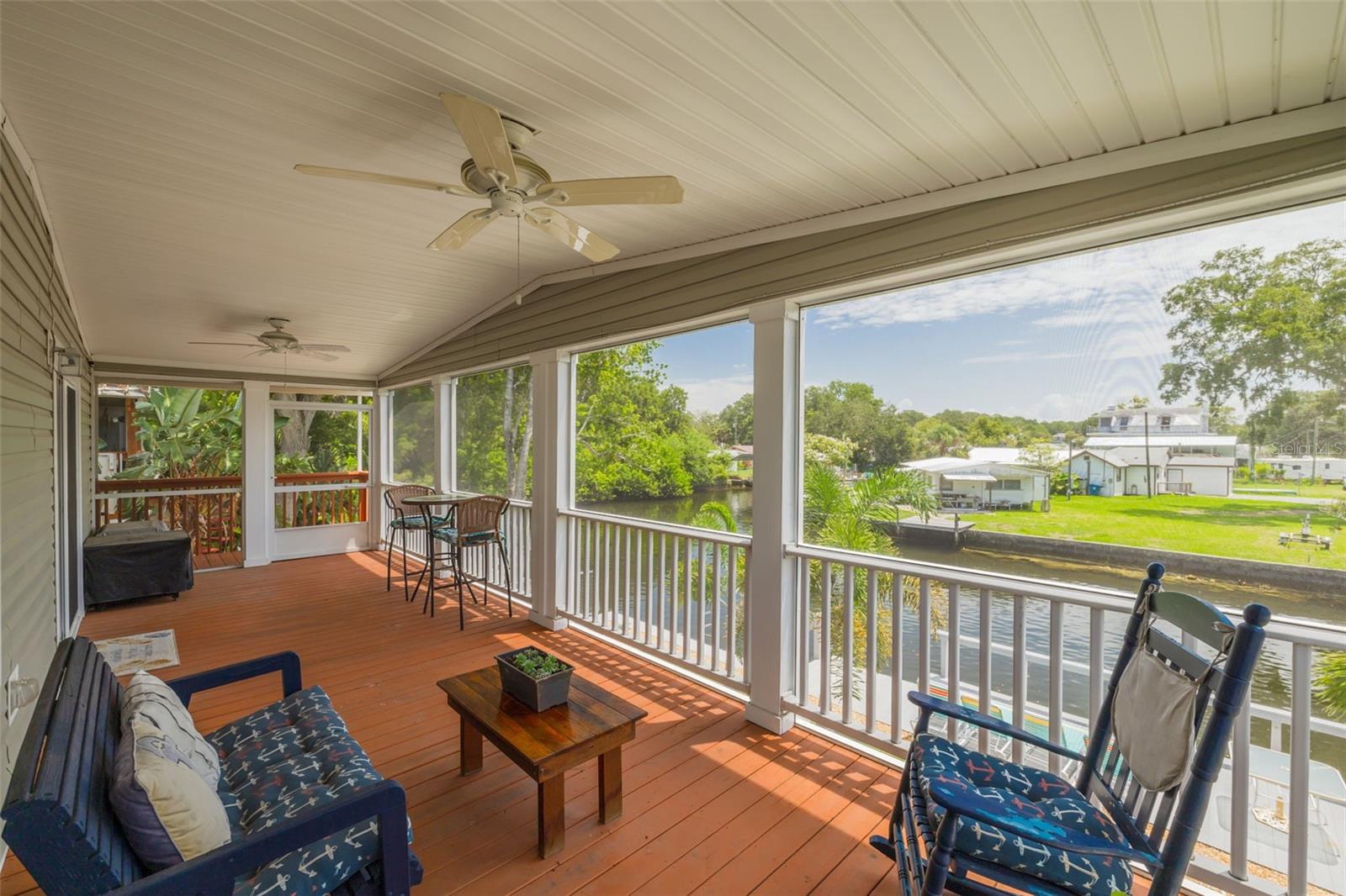 Upper floor screen enclosed balcony