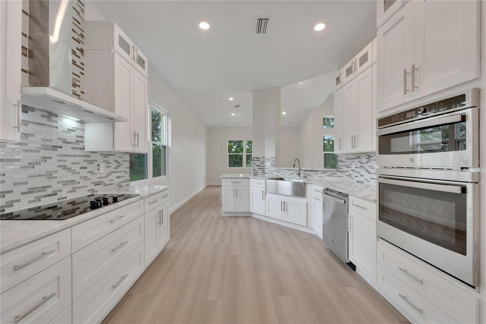 Ivory soft-close cabinets & drawers