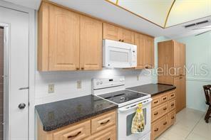 Kitchen - Newer Cabinets