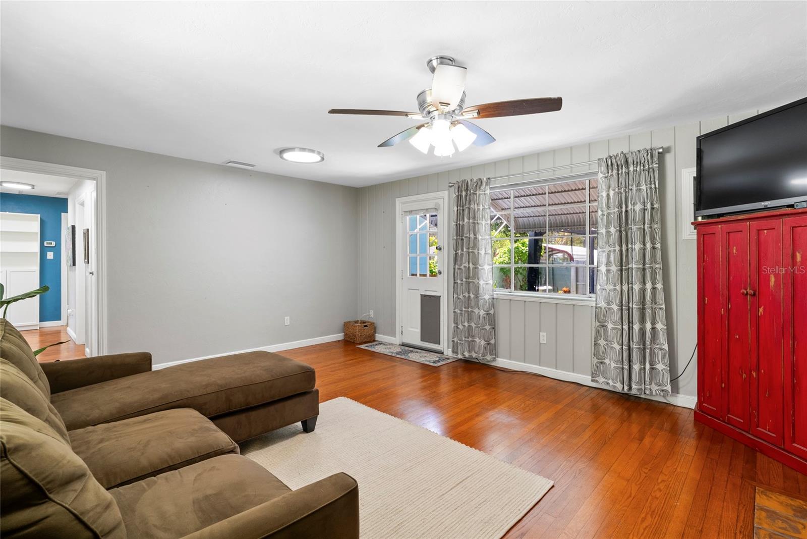 Large living room.