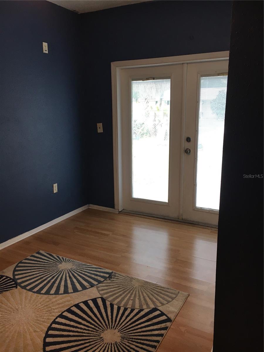 Bonus room French doors to outside