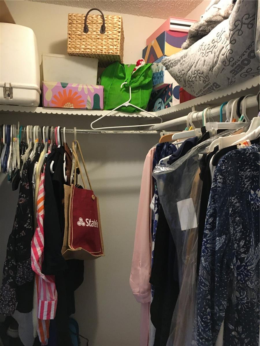 Walk-in Closet