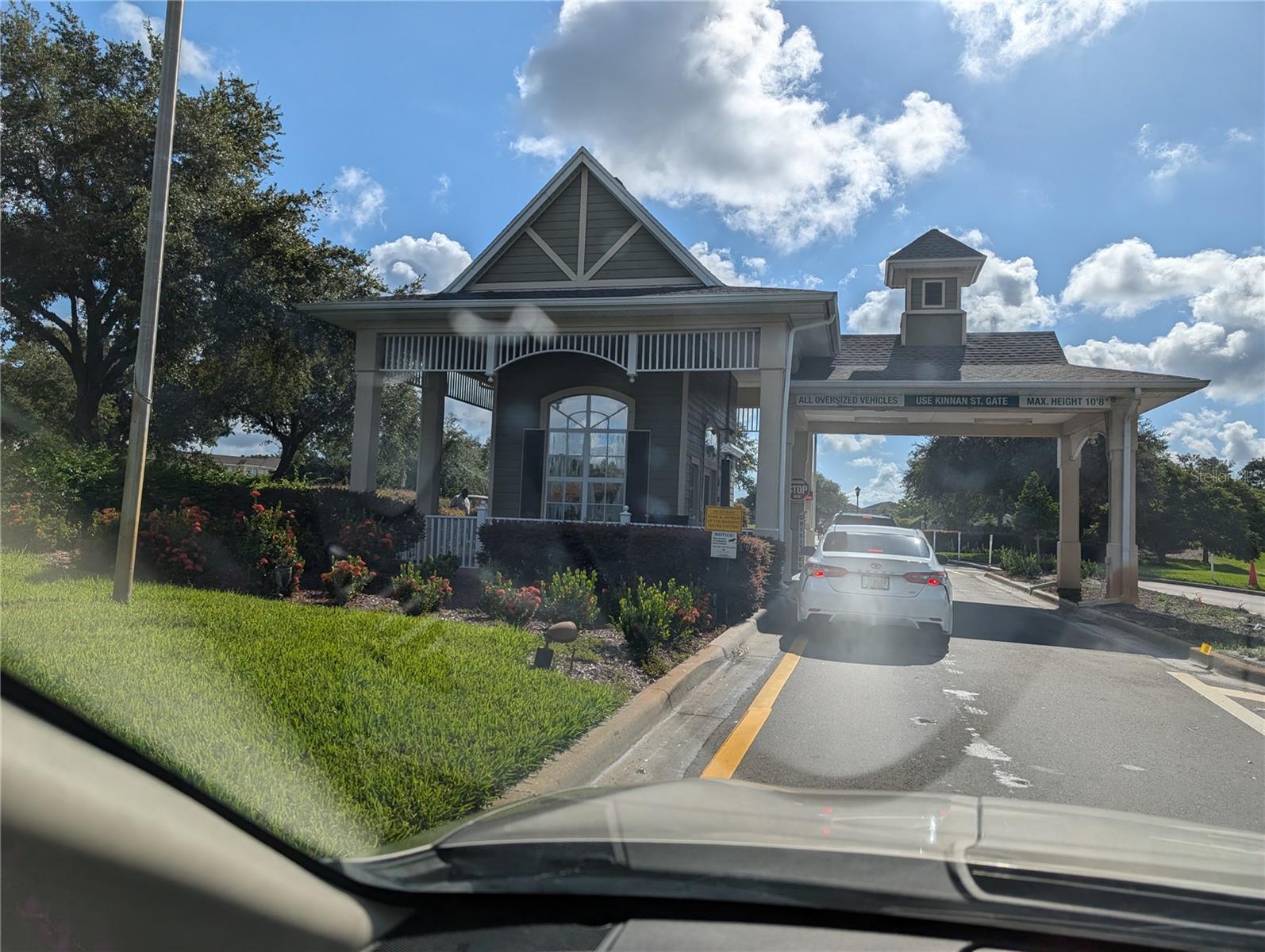 Entrance to Live Oaks Community