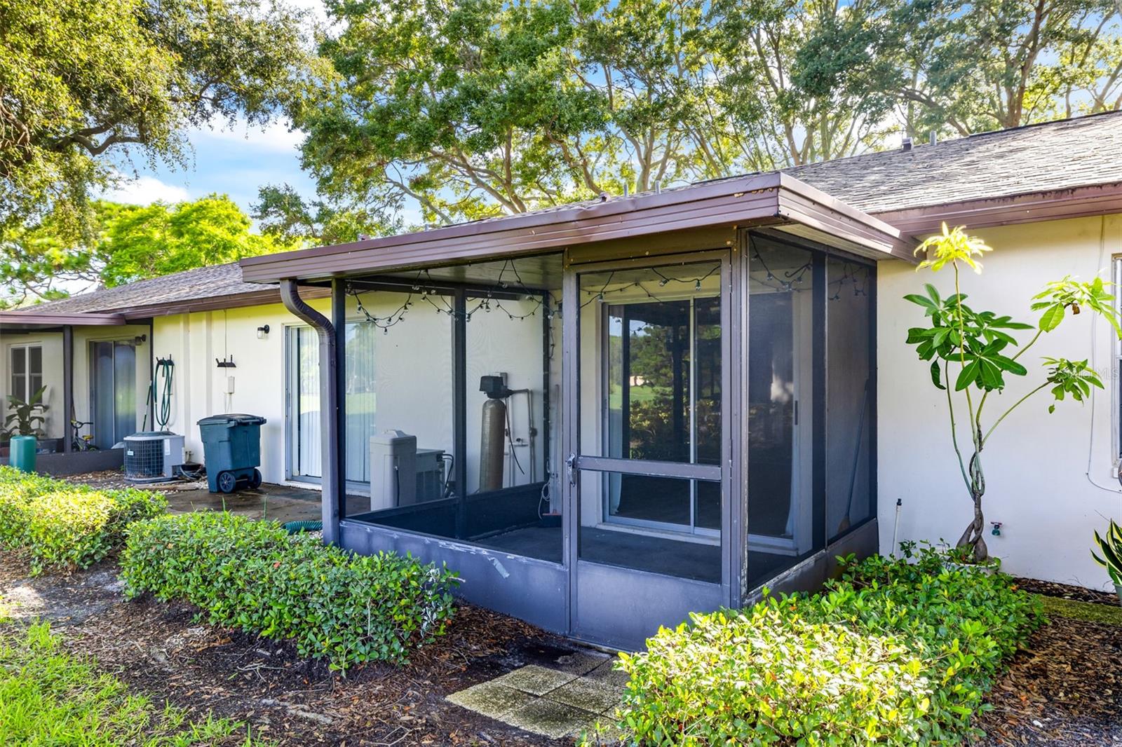 Rear Private enclosed porch