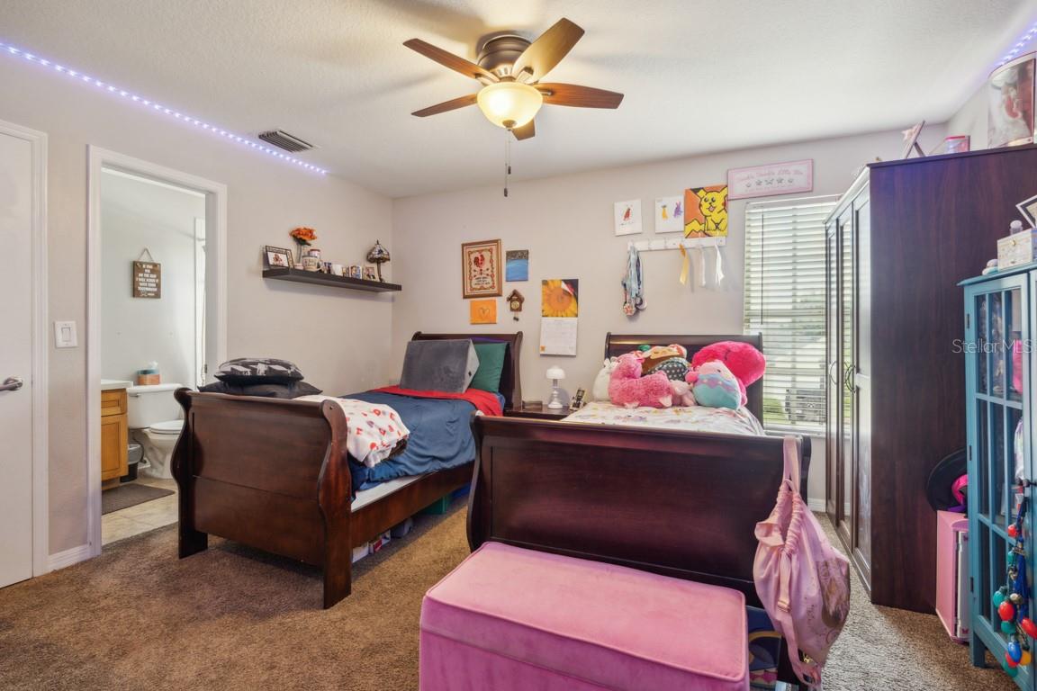 Bonus Room/5th Bedroom w Bath