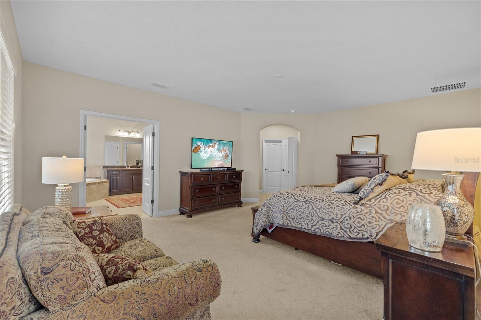 Spacious primary master suite