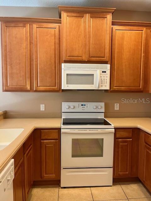 Kitchen with plenty of counter space