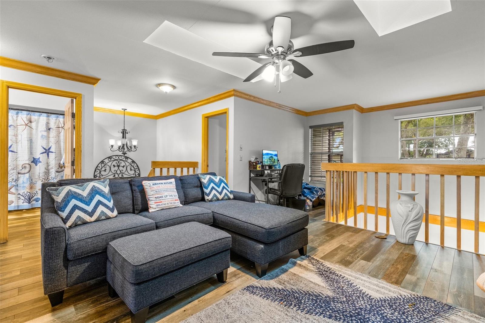 Upstair loft, a 2nd living room