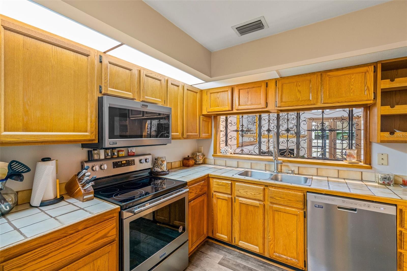 Hardwood Kitchen Cabinets