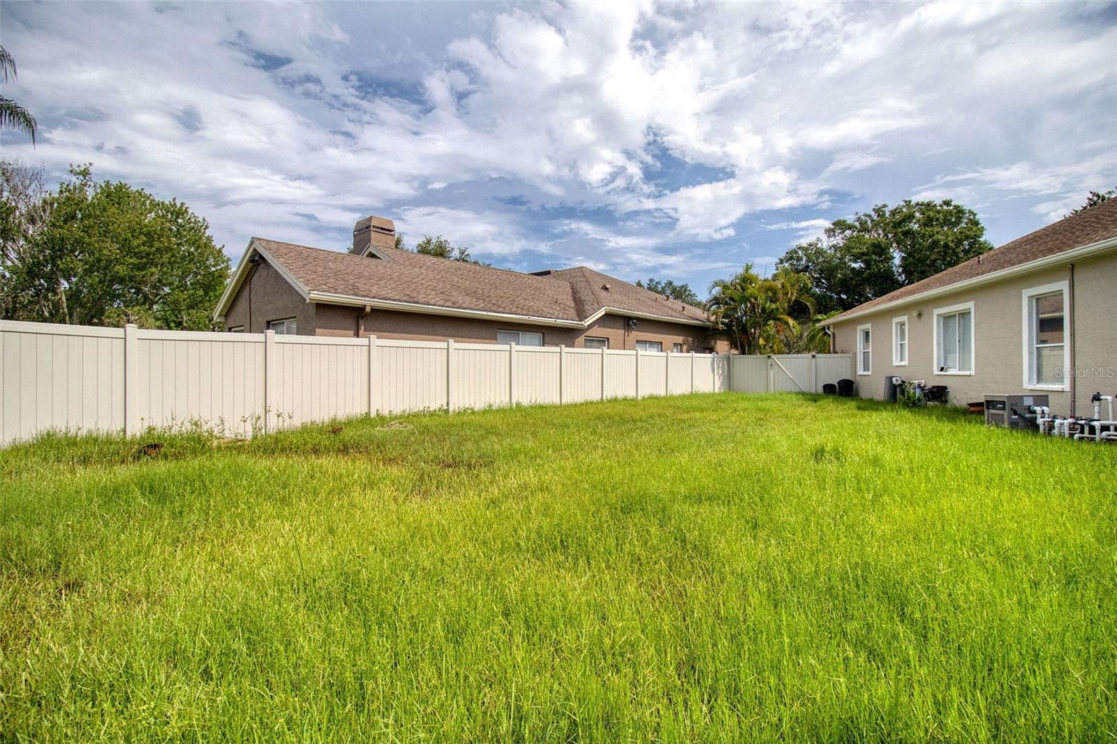 Large Fenced Yard