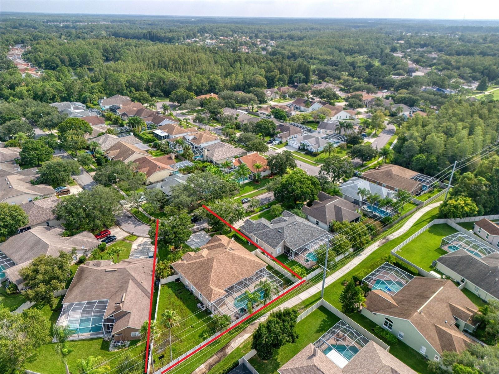 Large Fenced Yard