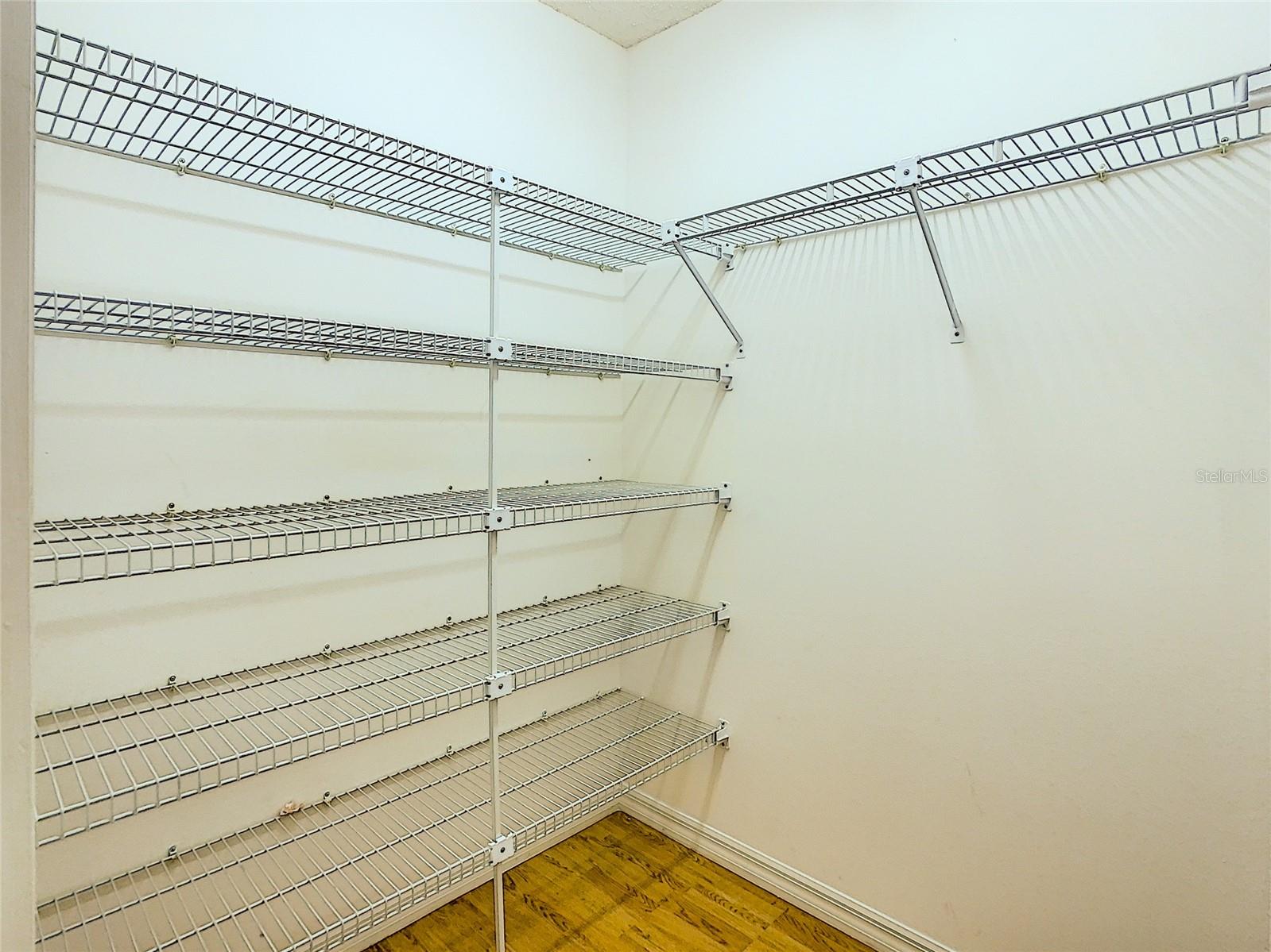 Walk-in Closet