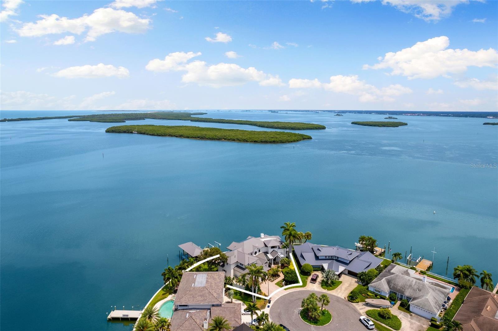 Sweeping views of the intracoastal and Moonshine Island