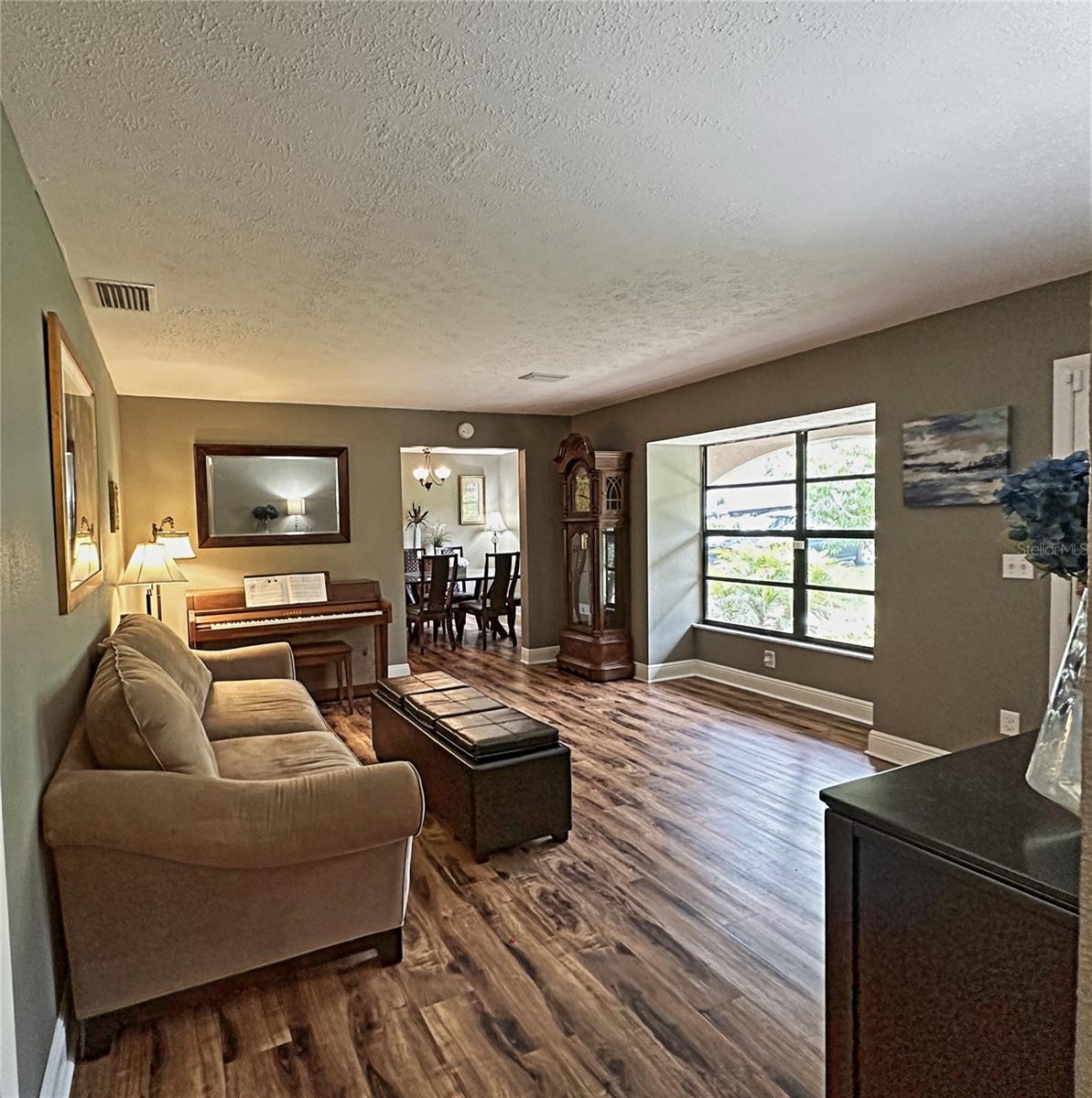 The view to the second living room to the dining room.