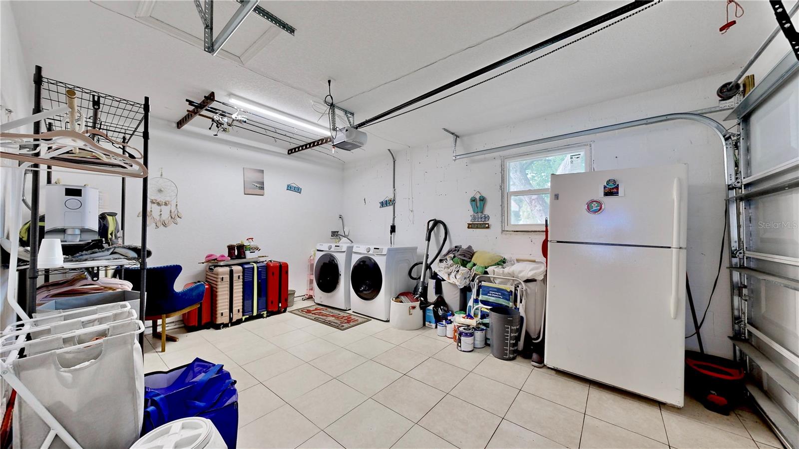 Garage/Laundry