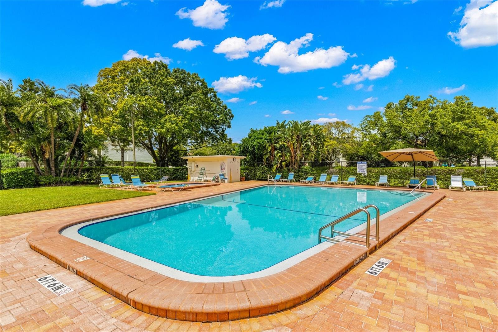 Large deep water swimming pool and kiddie pool