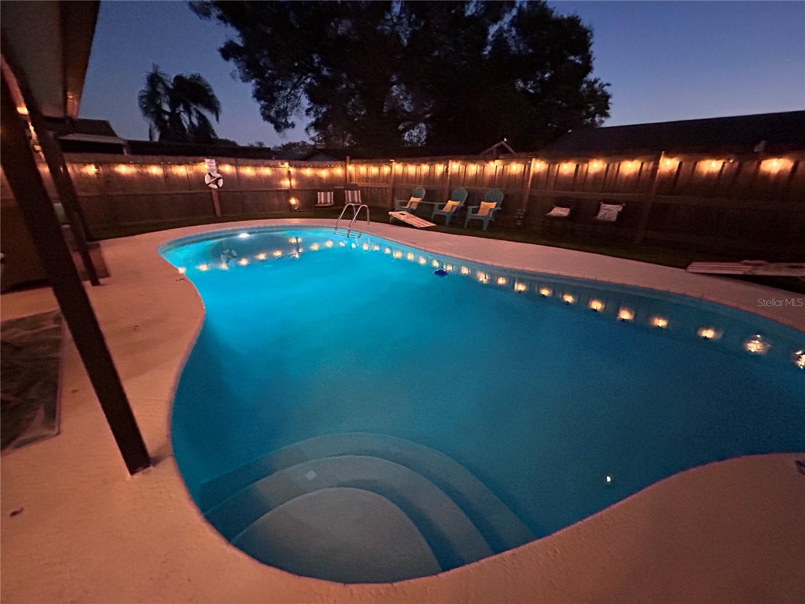 Programmable LED Pool Lighting