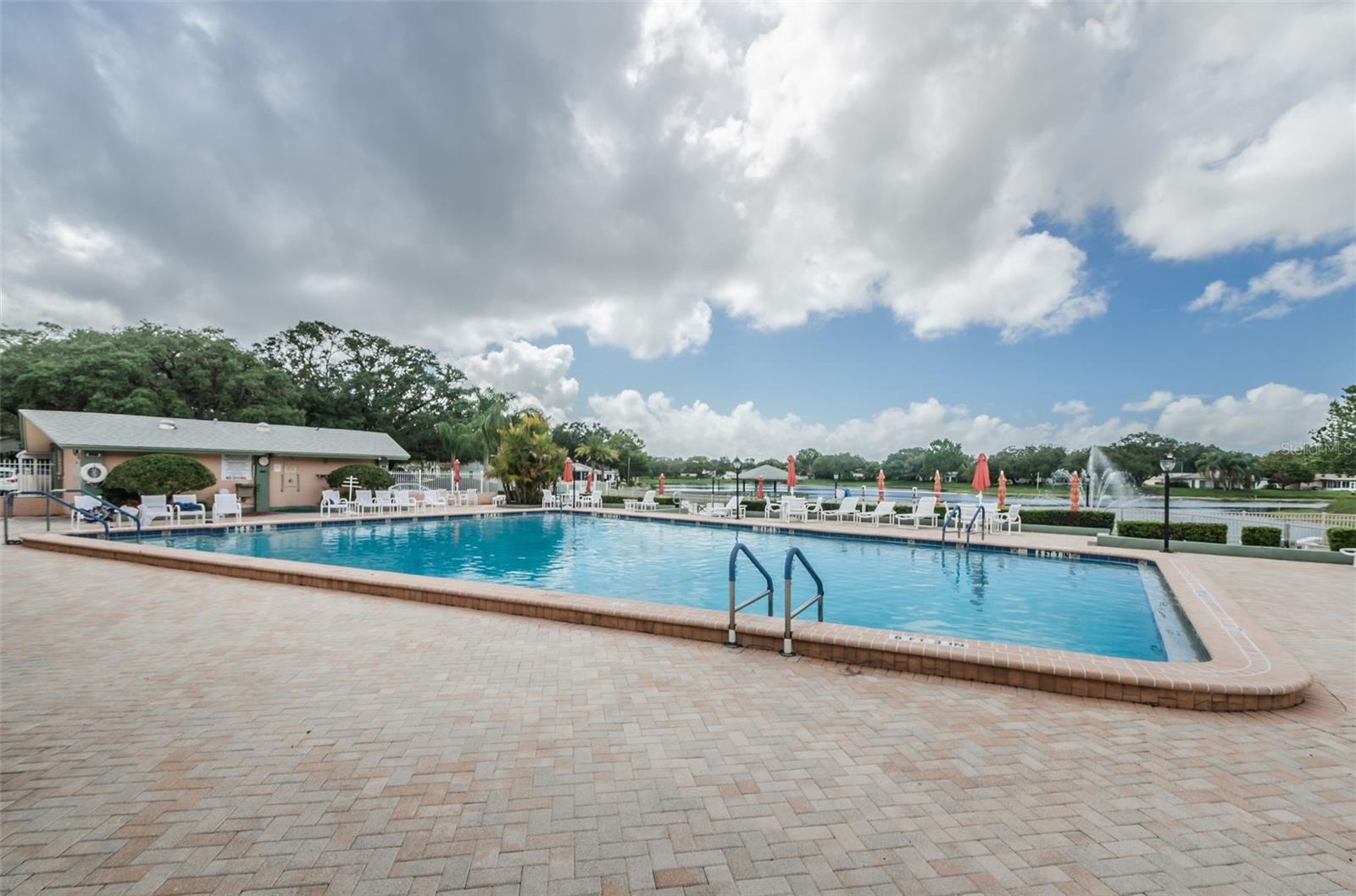 Timber Oaks Clubhouse Pool