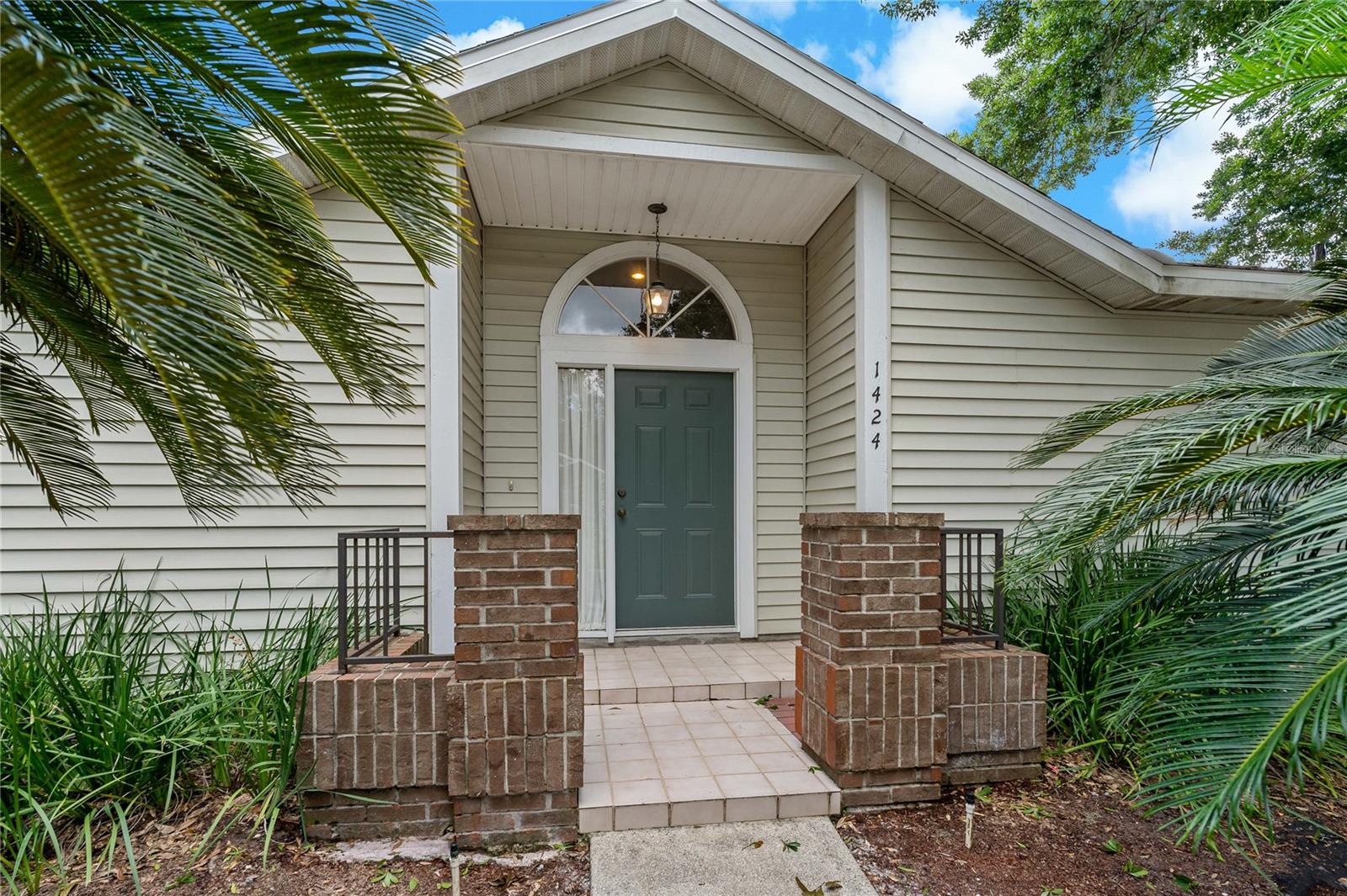 Covered Front Porch