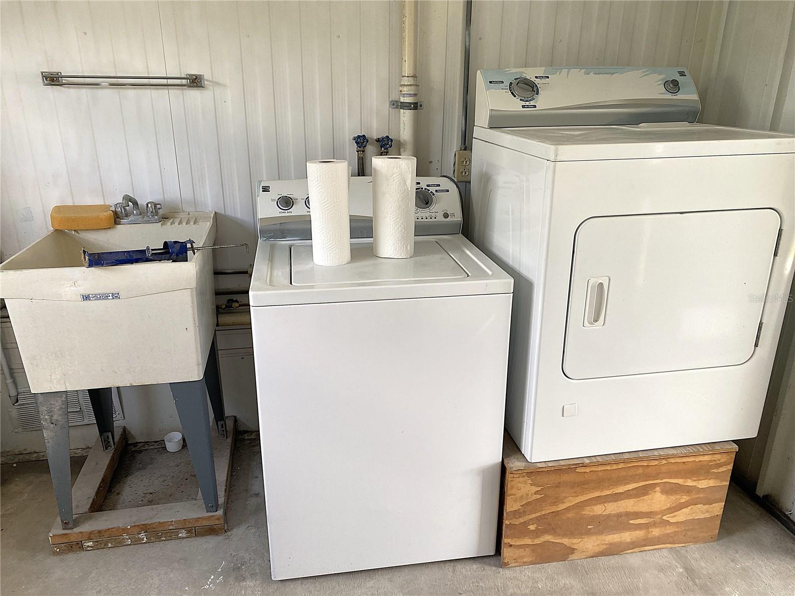 Laundry in Shed