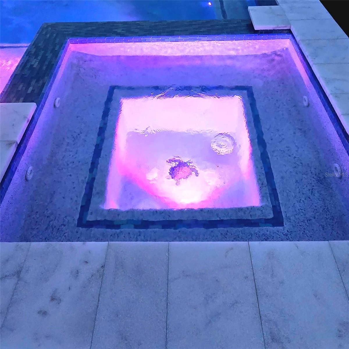 Pool/Spa light features