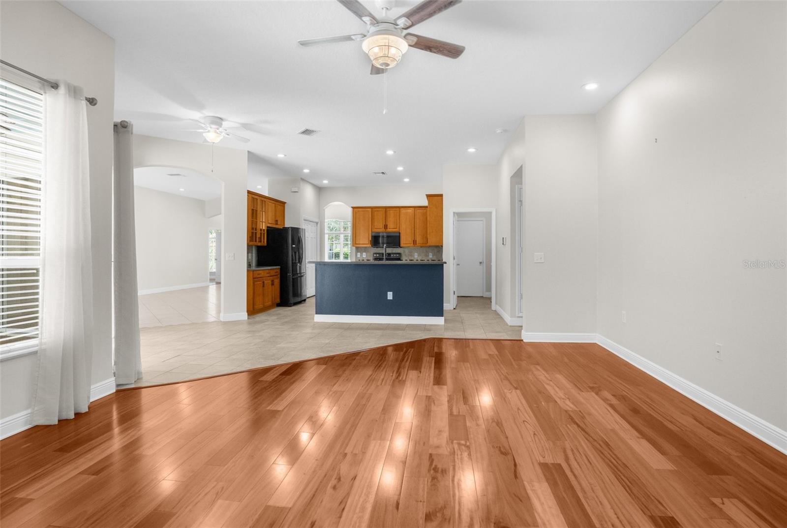 Living Room 2 / Kitchen