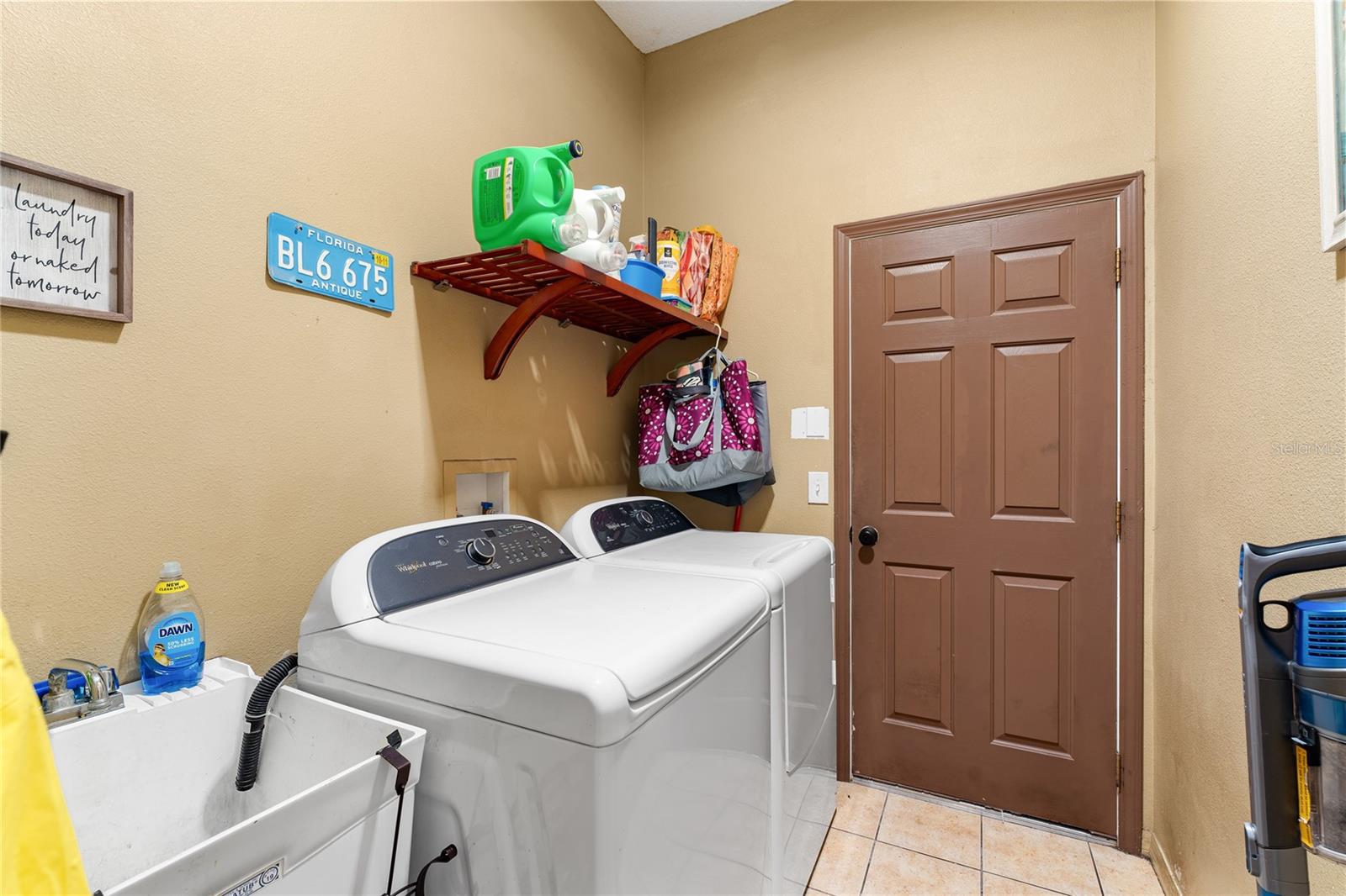 Mud Room/Laundry