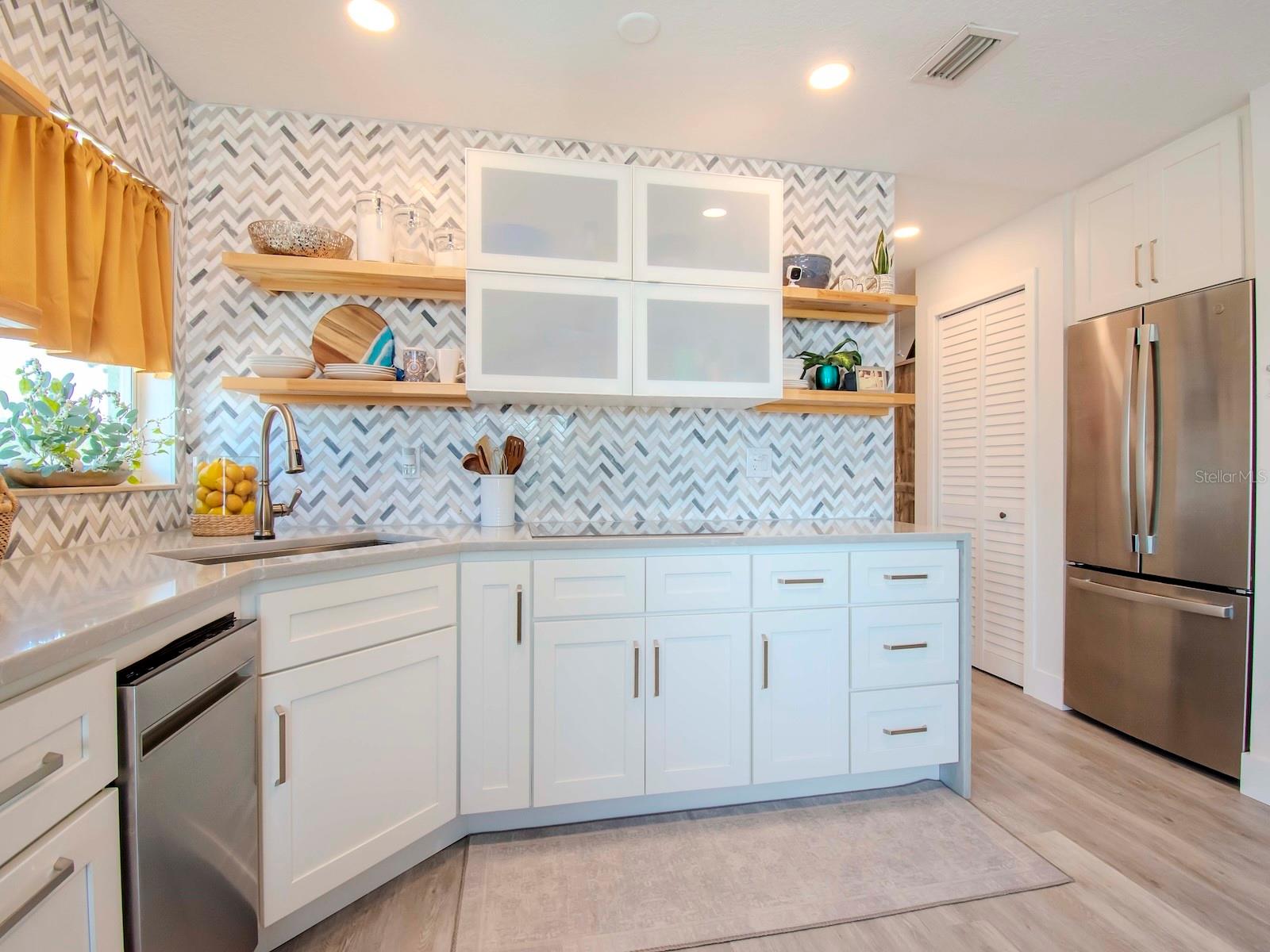 Kitchen Counters are Quartz Waterfall!