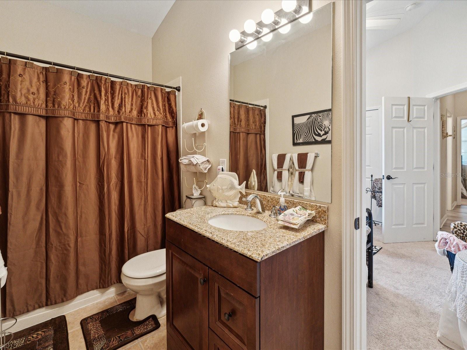 This Jack and Jill bathroom gives the best of both worlds as it gives  both privacy and convenience.