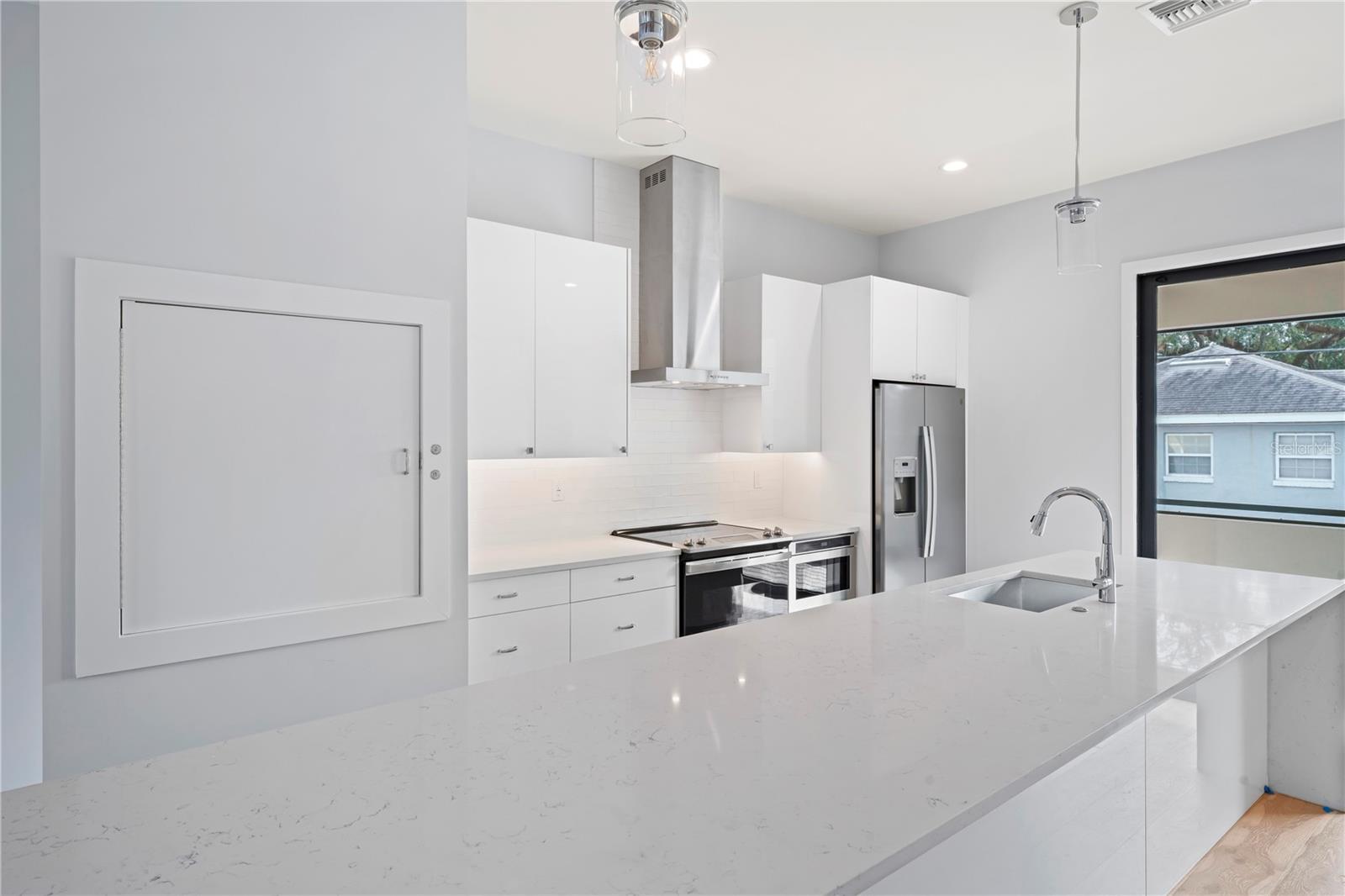 Kitchen (White Backsplash)