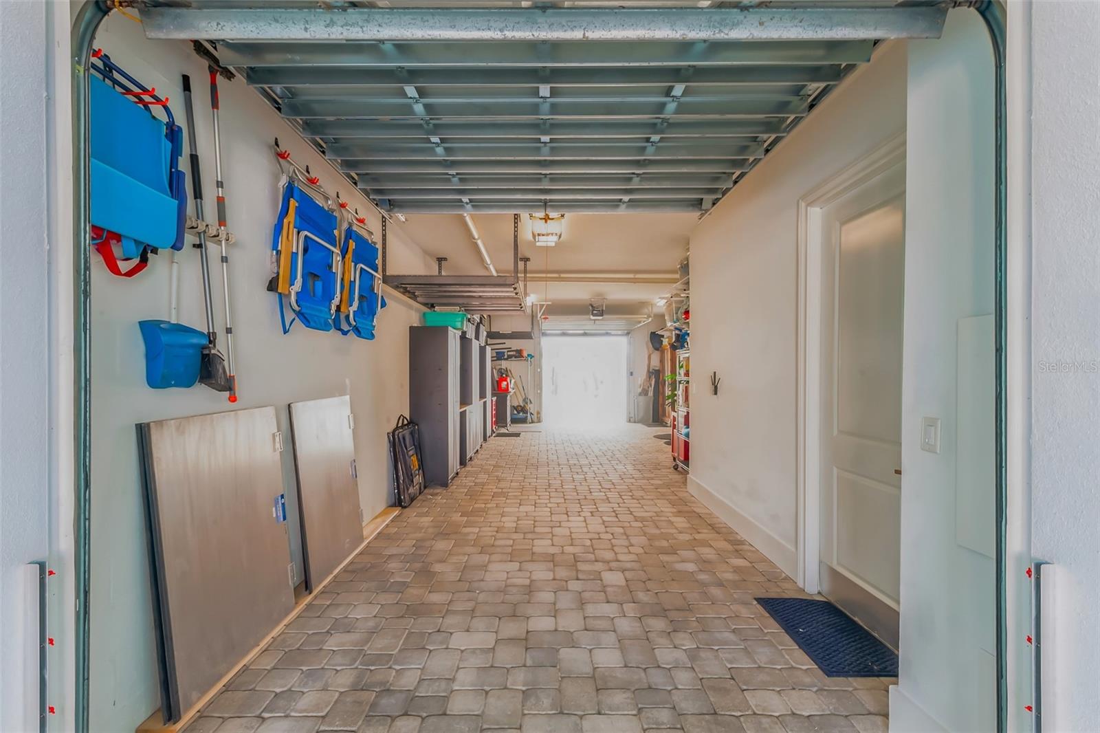 Long and tall ceiling in garage.