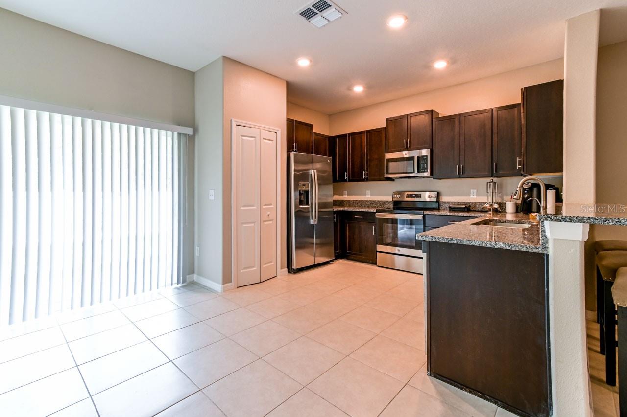 Kitchen_Dining Area