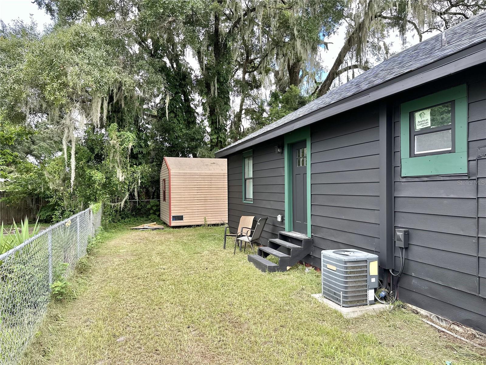 NEW HVAC, NEW ROOF!