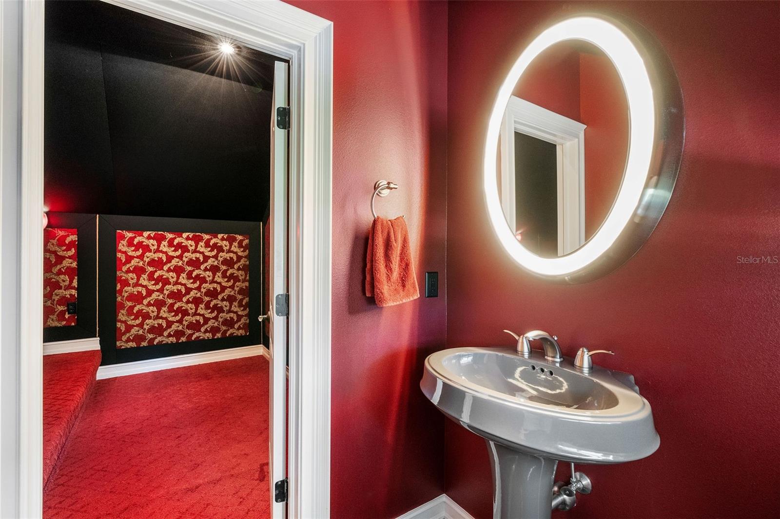 Home theatre's bathroom