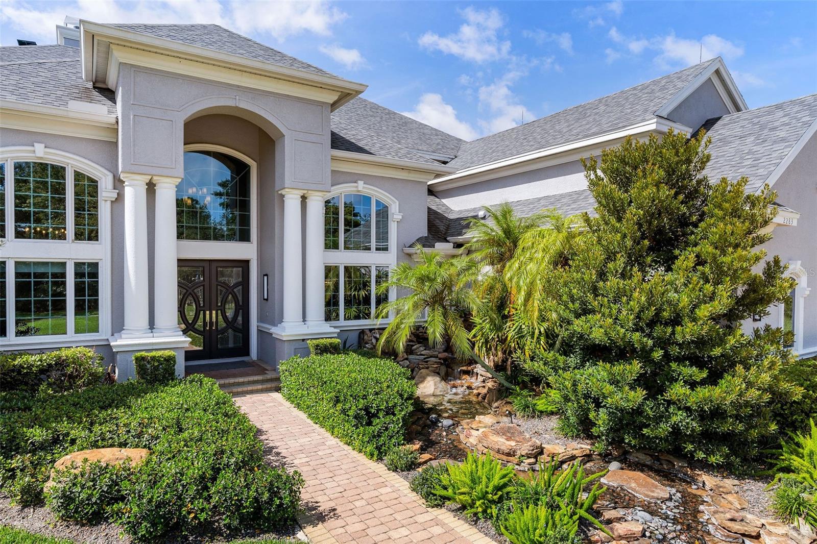 Entry to home with water feature