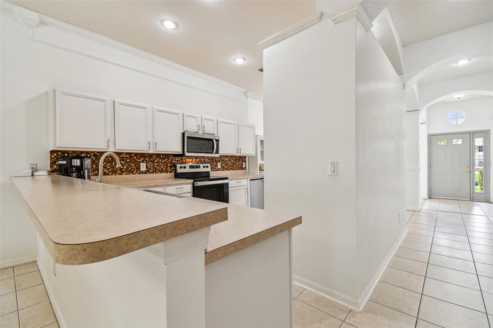 Kitchen Breakfast counter