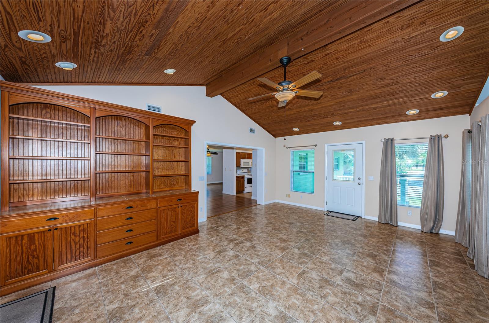 Bonus Room | Solid Wood Built in with Pull-outs