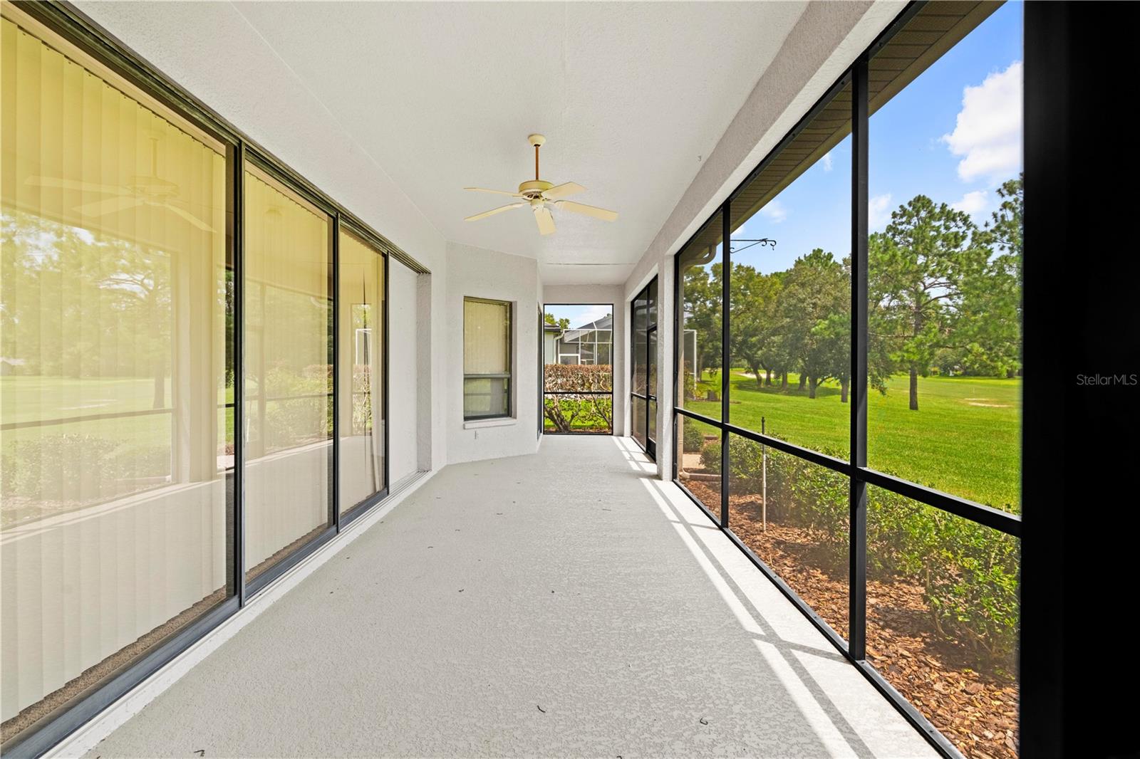 Screened Lanai w/ Golf Views!