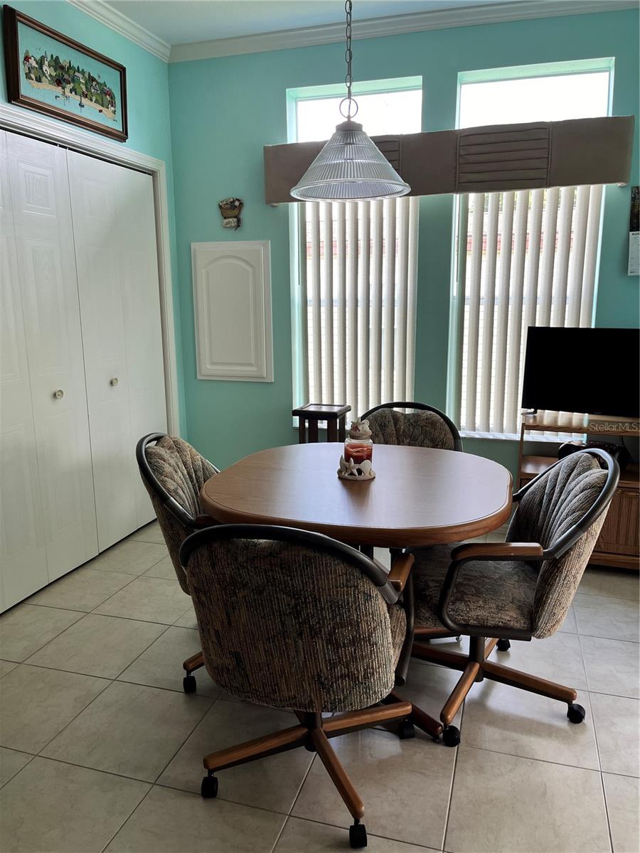 Eating area in kitchen